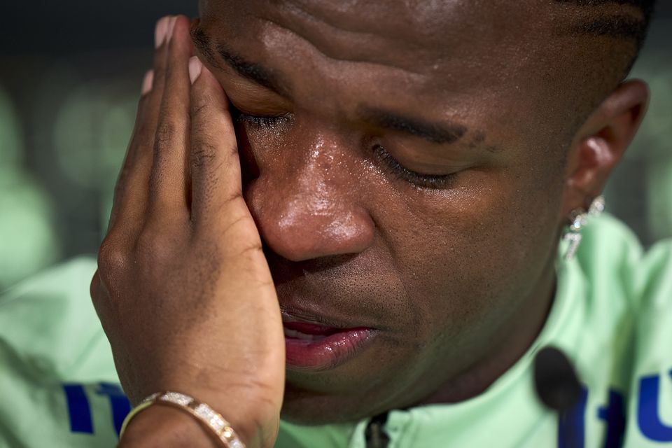 Vinicius Jr. rompió a llorar durante una rueda de prensa sobre los abusos raciales