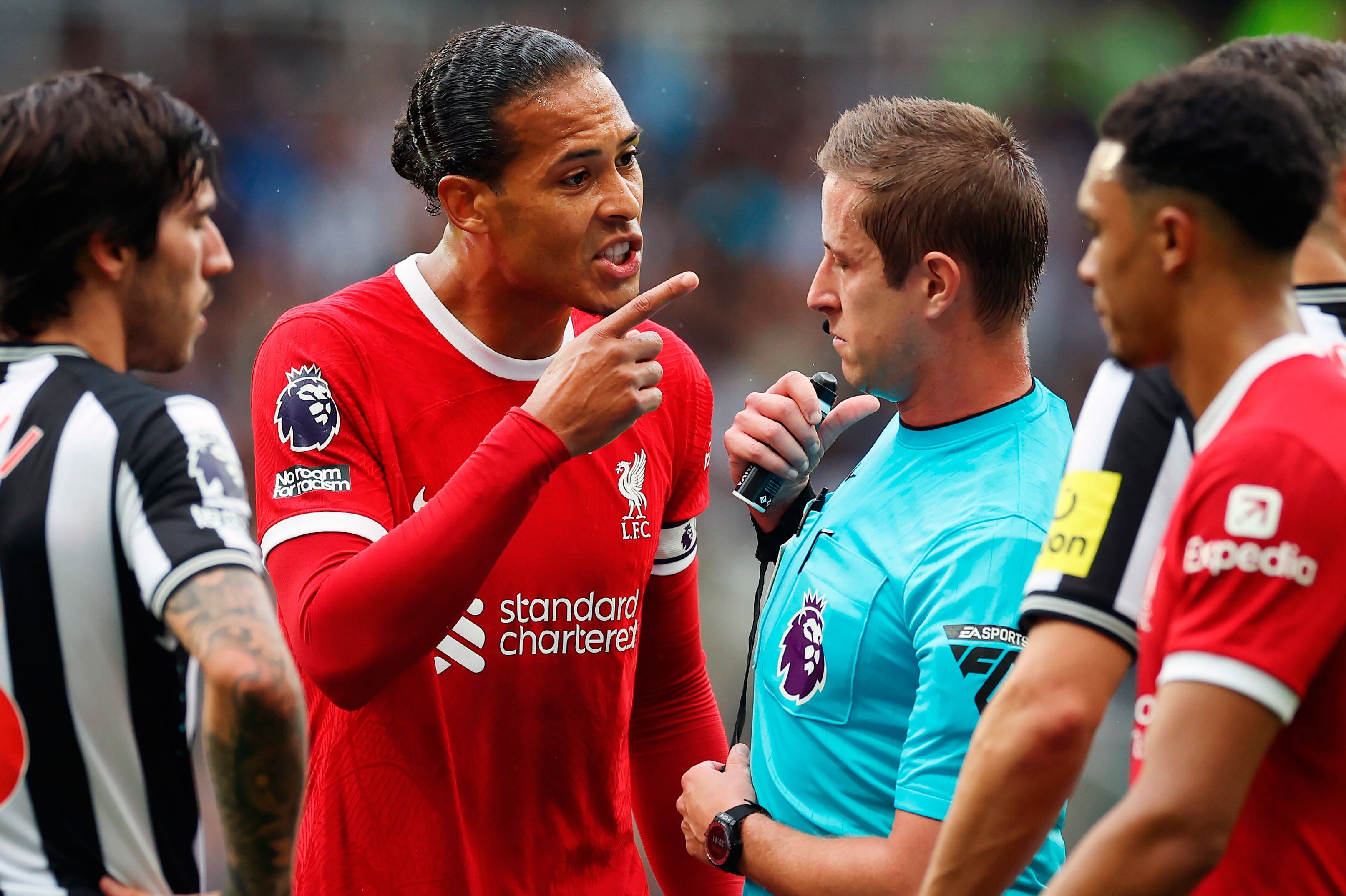 Extend Virgil van Dijk’s suspension: Opinions from the referee’s perspective