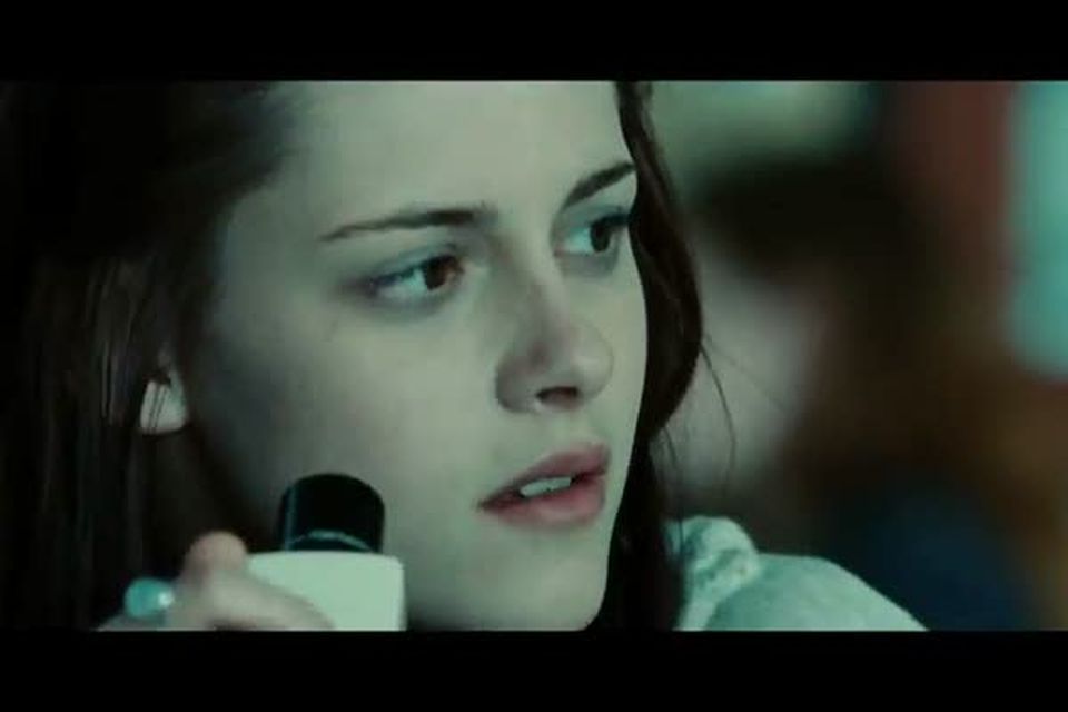 Twilight gets the Bad Lip Reading treament.. 