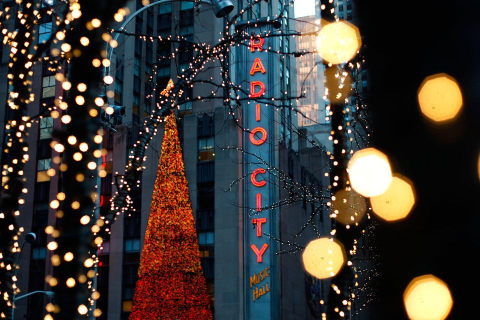 9 Bucket-List Ways to Experience a Classic Christmas in NYC