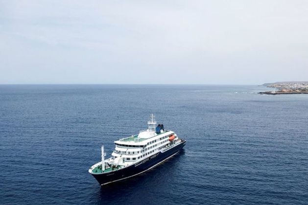 Ireland to send plane to fly home Irish citizens stranded on hantavirus-hit cruise ship after vessel docks in Spain