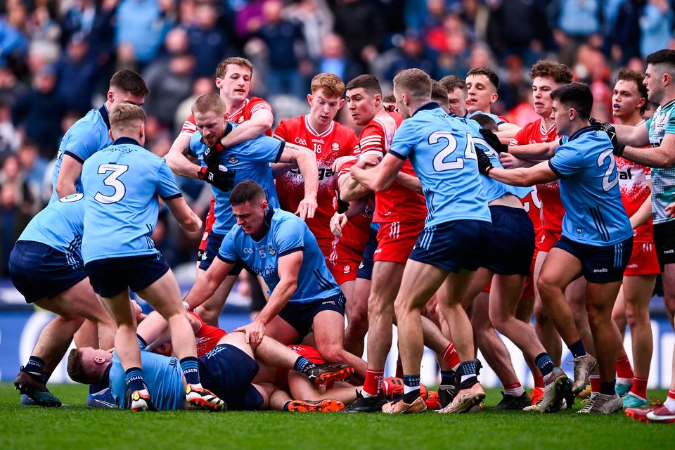 In spite of the extreme pressure applied by Dublin in the league final, Derry did not wilt. Photo by: Piaras Ó Mídheach