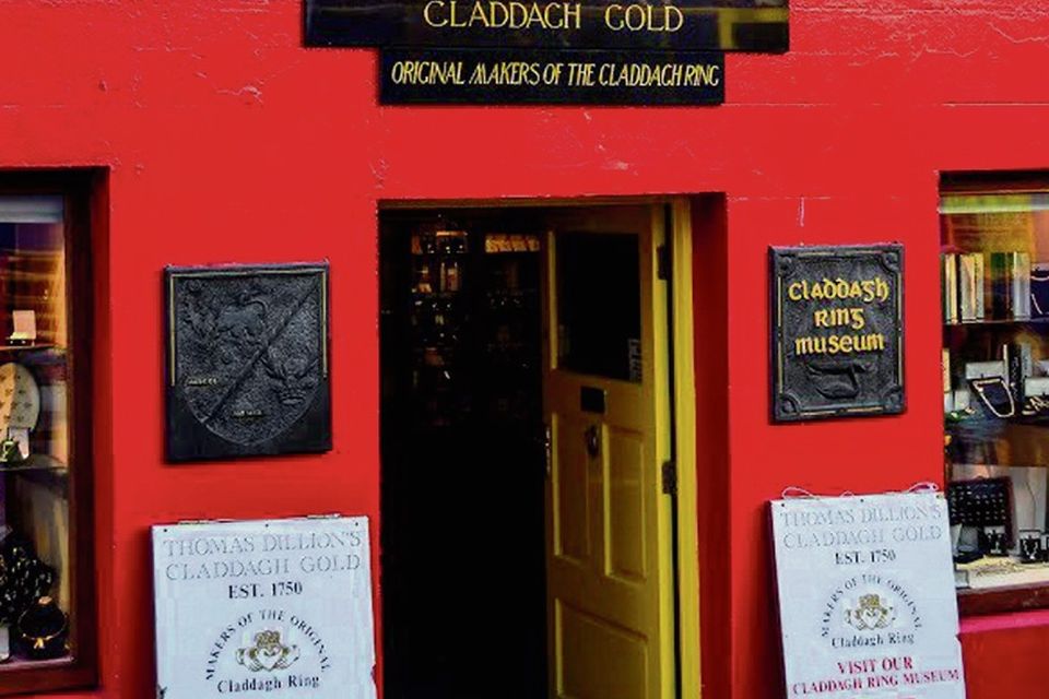 Thomas dillon's claddagh gold on sale jewellers