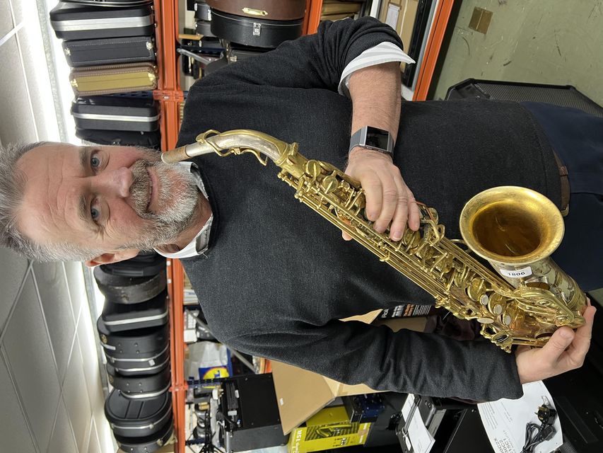 Pete king deals saxophone