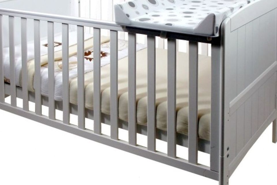 Baby elegance best sale cot top changer