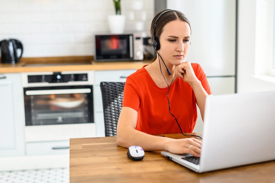 Officials are finalising details of draft legislation on requesting remote work. Photo: Stock image.