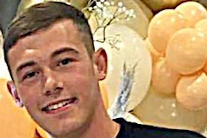 Brandon Ledwidge murder suspect presents himself to gardaí, but is told he will have to wait to be questioned