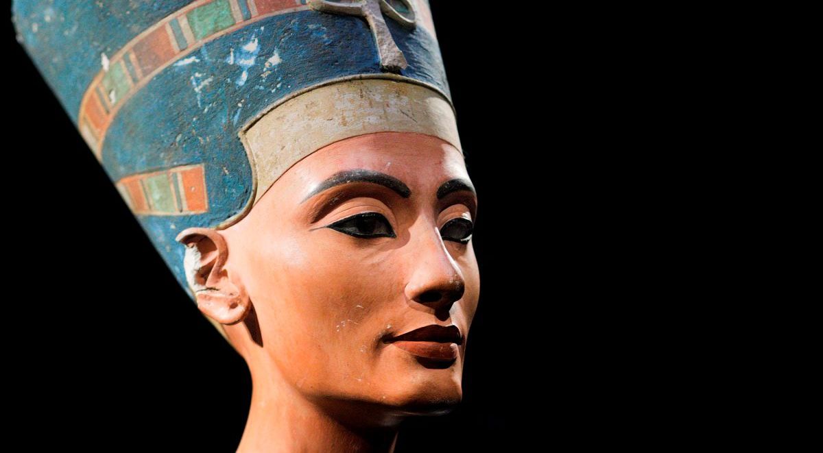 Egypt S Lost Queen Nefertiti May Lie Concealed Behind King Tut S Tomb Independent Ie