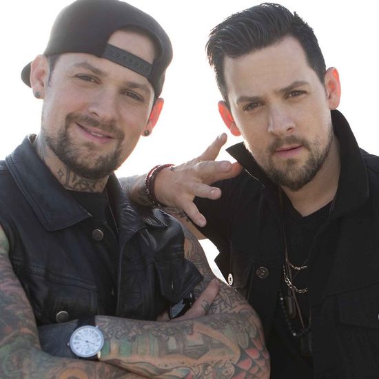 The Madden Brothers - We Are Done (TRADUÇÃO) - Ouvir Música