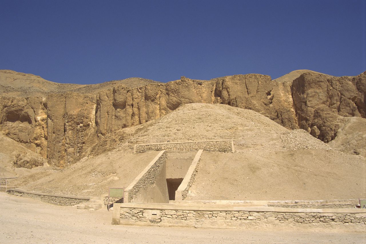 Archaeologists Uncover 4,500-year-old Ancient Egyptian Tomb And ...