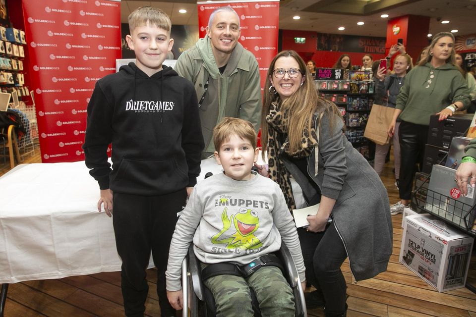 Dermot Kennedy delights fans with Grafton St show as he races