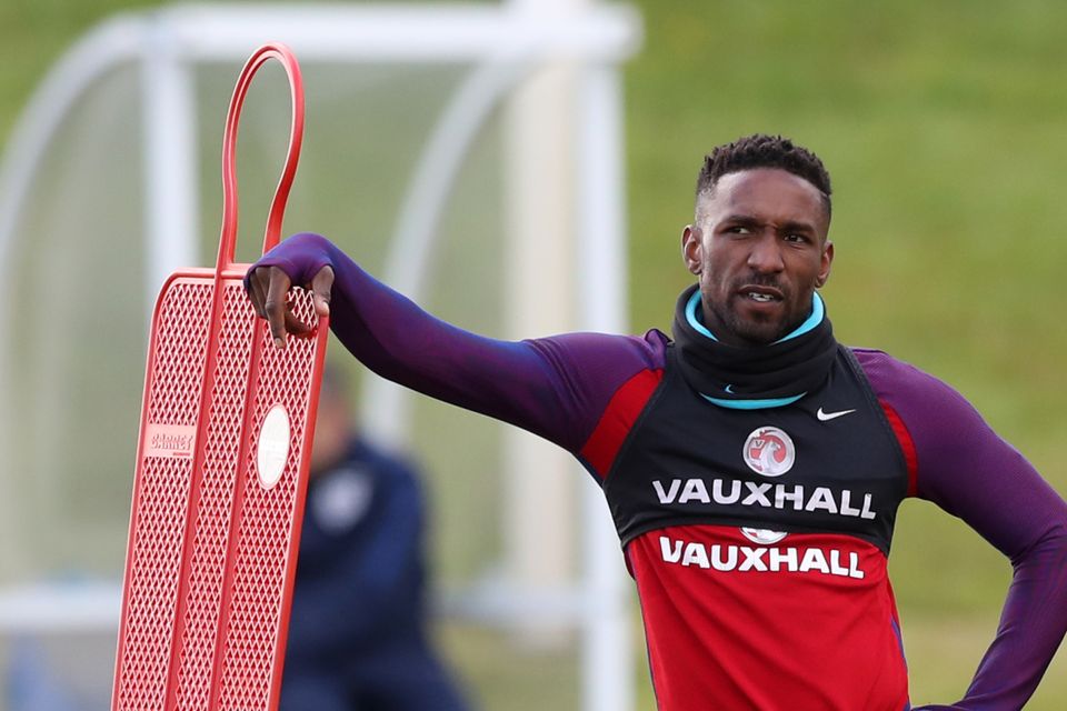 England striker Jermain Defoe has joined Bournemouth on a three-year contract
