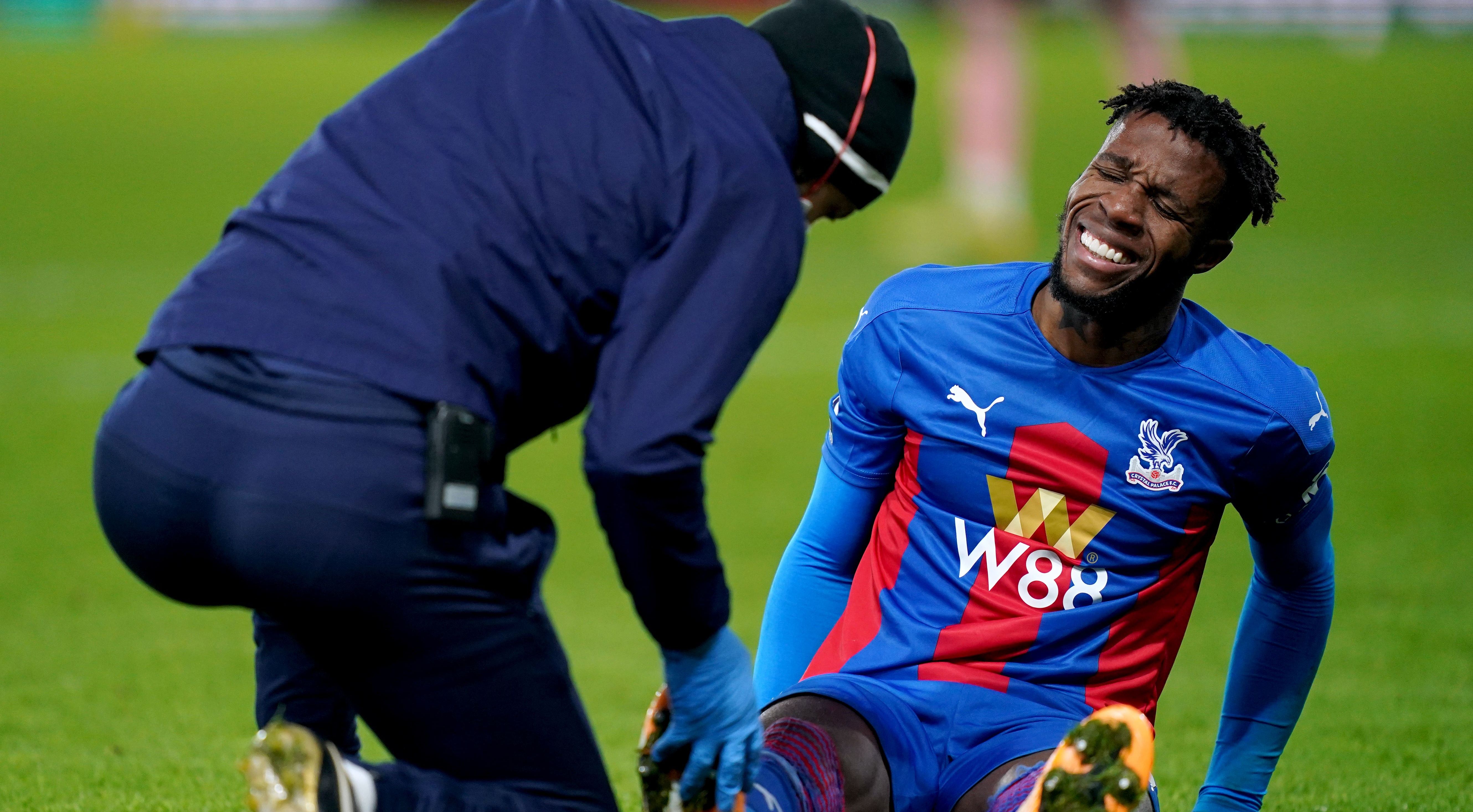 Crystal Palace hope Wilfried Zaha could make early return from hamstring  injury