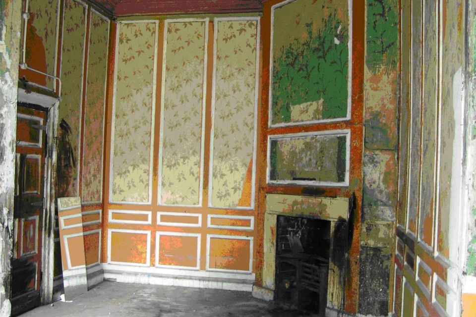 A room before the restoration