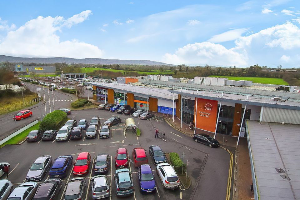 The Tipp Town Shopping Centre located on the Limerick Road on the outskirts of the town, is to be sold on March 21, with a guide price of €1,600,000. 