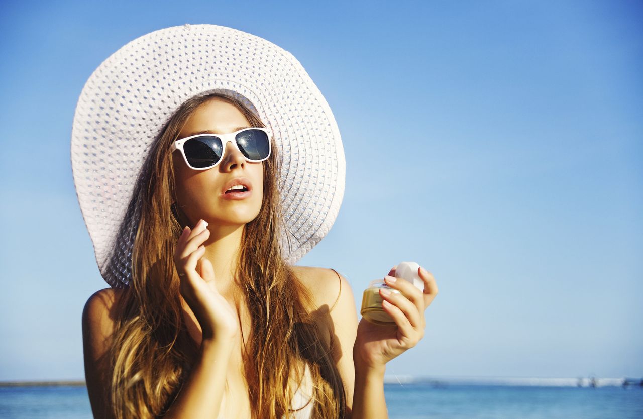 hat-sunglasses-sunscreen - Cancer Focus Northern Ireland